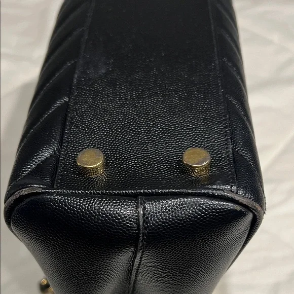 Yves Saint Laurent Black Quilted Shoulder Bag with Gold Chains - Picture 9 of 9